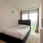 Luxury Apartment - City Of London - Sleeps4 - 87Ws